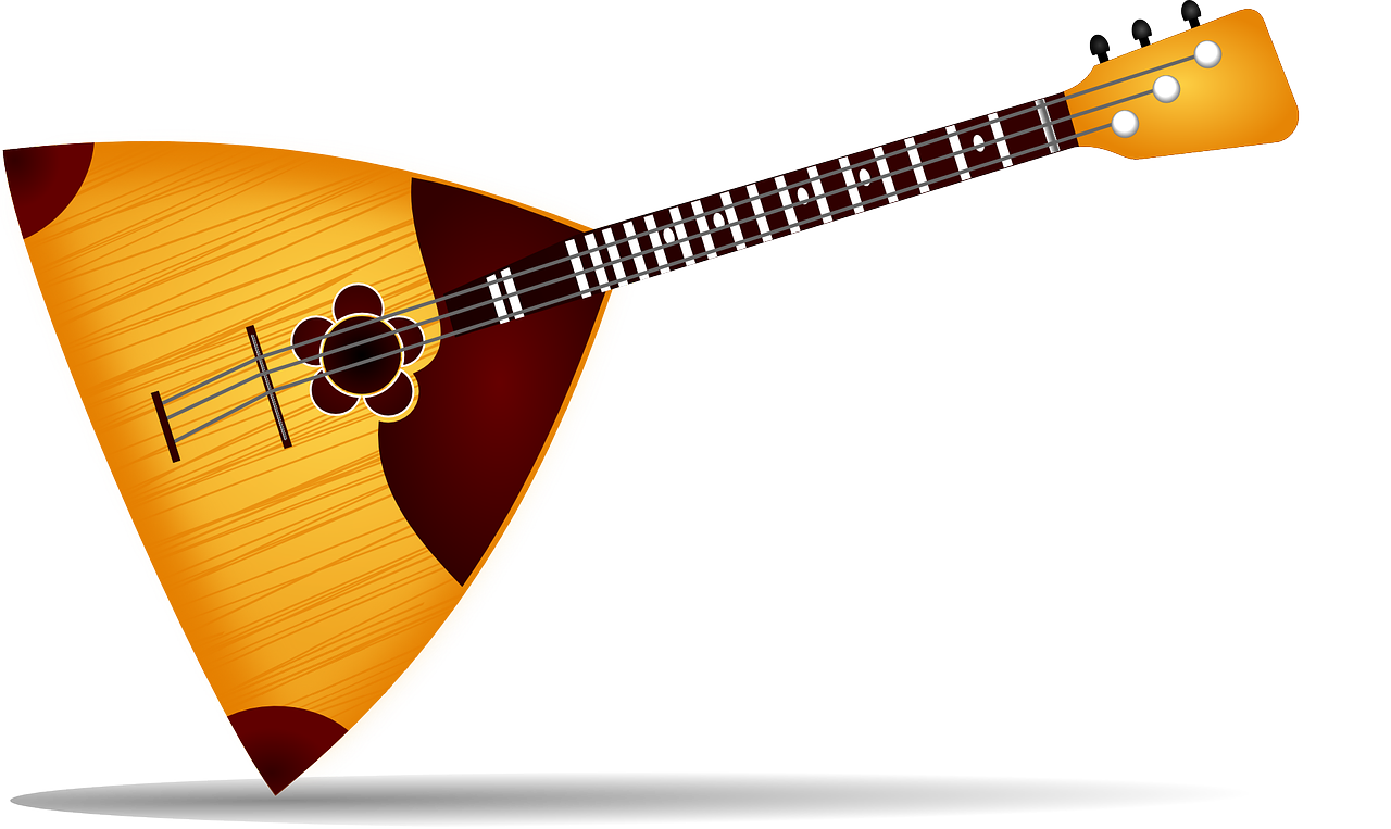 ¿Cuántas cuerdas tiene una balalaika?