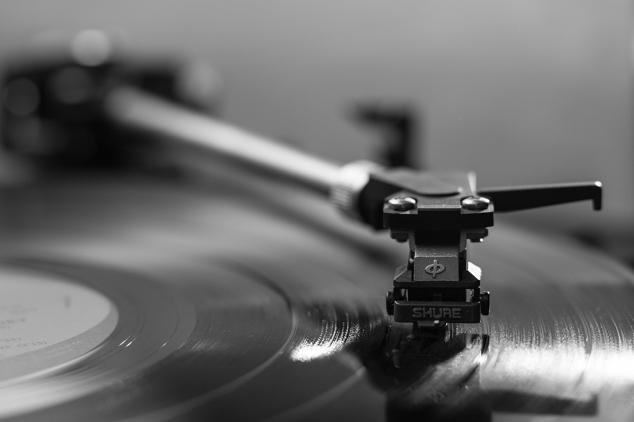 Descubriendo los Elementos Básicos de la Música: Melodía, Armonía y Ritmo
