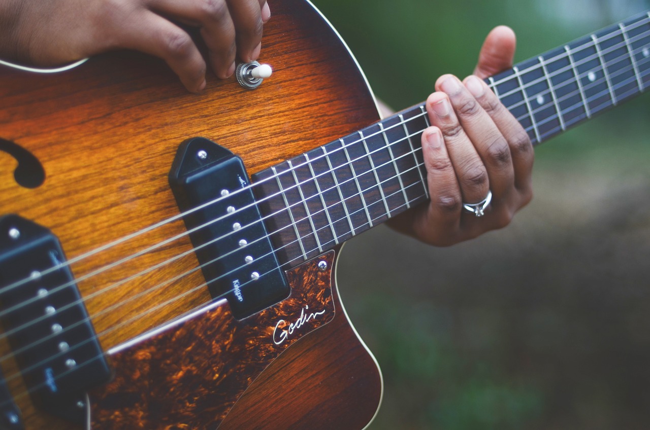¿Cuáles son las Características de la Guitarra Africana?