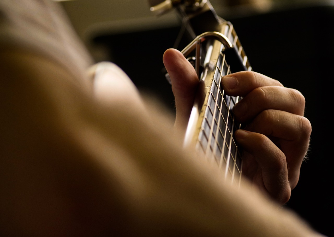 ¿Cómo funciona la cuerda musical? Explorando sus significados
